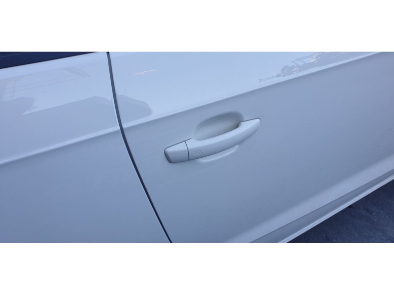 Recambio de maneta exterior delantera derecha para audi a3 sportback (8va) attraction referencia OEM IAM 8V0837206  