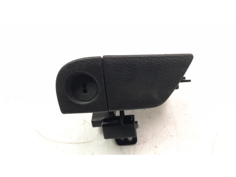 Recambio de guantera para hyundai i40 1.7 crdi cat referencia OEM IAM 845503Z000  