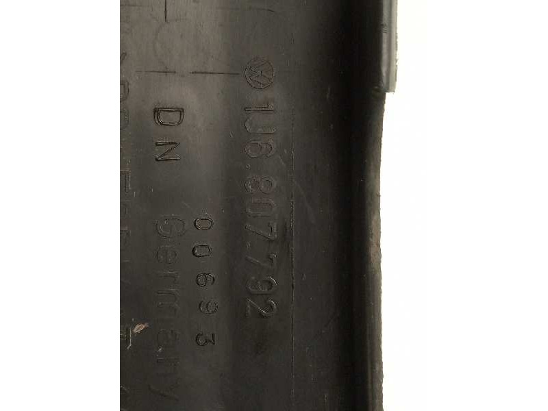 Recambio de molduras traseras para volkswagen golf iv berlina (1j1) referencia OEM IAM 1J6807792 107232117 VG0341253