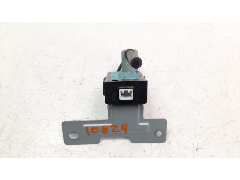 Recambio de centralita cierre para hyundai i40 1.7 crdi cat referencia OEM IAM 954703Z200  