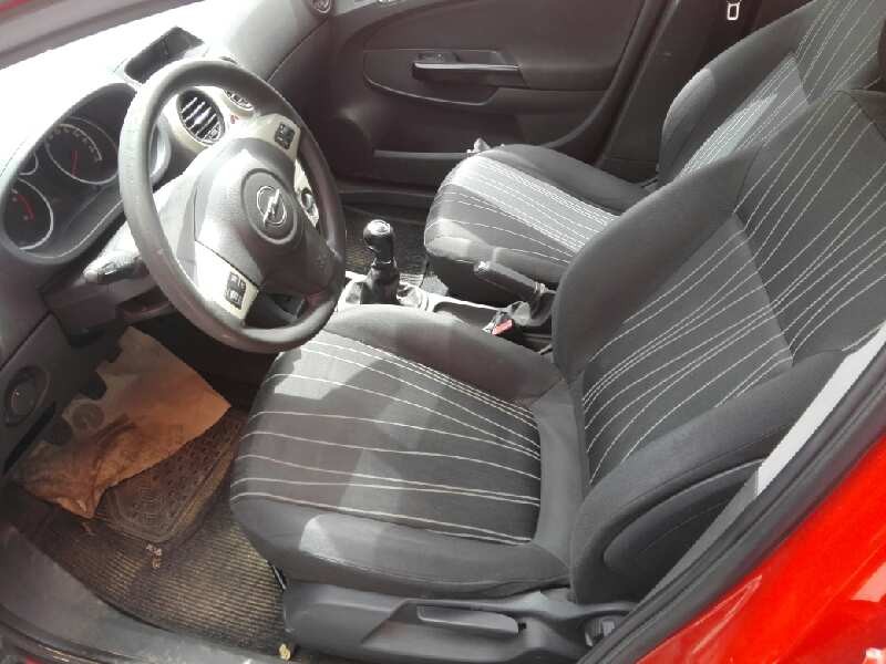 opel corsa d del año 2008