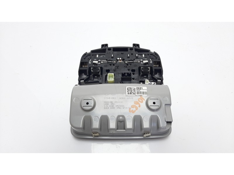 Recambio de luz interior para hyundai kona referencia OEM IAM 92800K4120TTX  