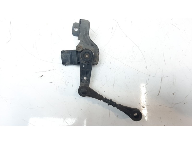 Recambio de sensor para volkswagen touran (1t3) 2.0 tdi referencia OEM IAM BJ323D026AA  