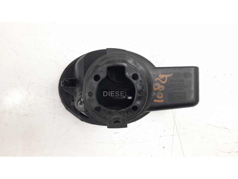 Recambio de tapa exterior combustible para hyundai i40 1.7 crdi cat referencia OEM IAM 815963Z300  