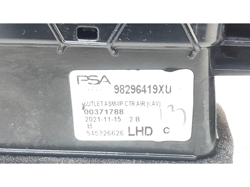 Recambio de aireador central para opel corsa f ultimate referencia OEM IAM 98296419XU  