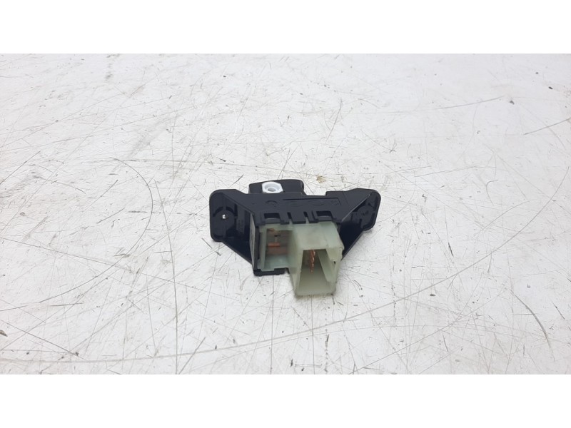 Recambio de mando elevalunas trasero derecho para hyundai kona referencia OEM IAM 3K552B1200 93581J9000 