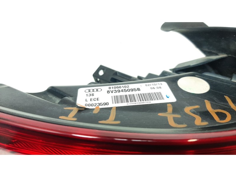 Recambio de piloto trasero izquierdo para audi a3 sportback (8va) attraction referencia OEM IAM 8V3945095B 104LLI002 