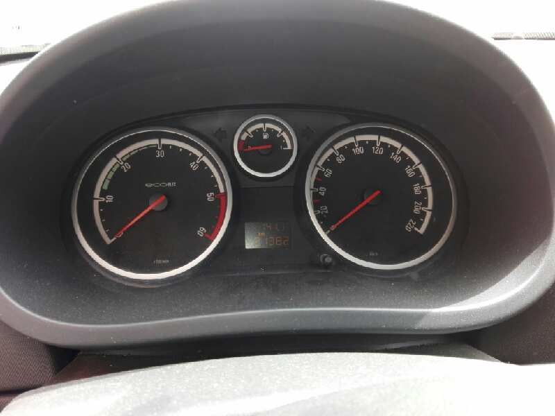 opel corsa d del año 2008