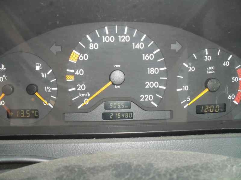 mercedes-benz clase c (w202) berlina del año 1999