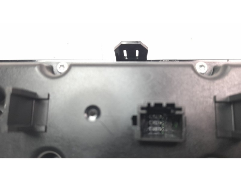 Recambio de mando climatizador para opel corsa f 1.2 referencia OEM IAM 39185221  