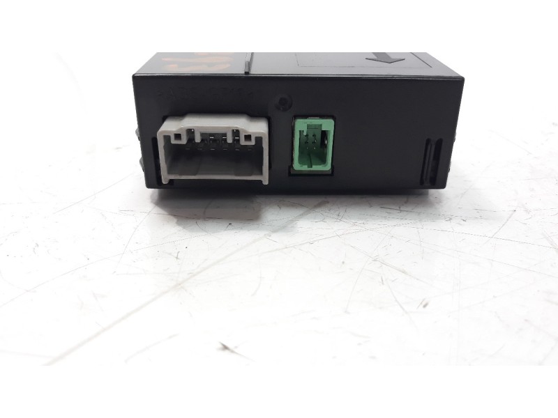 Recambio de modulo electronico para mazda 2 lim. () 1.5 16v cat referencia OEM IAM D09H669U0  