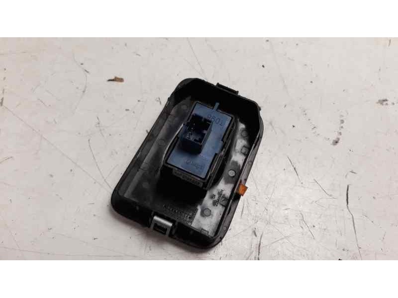 Recambio de mando elevalunas delantero derecho para peugeot bipper básico referencia OEM IAM 30170239  