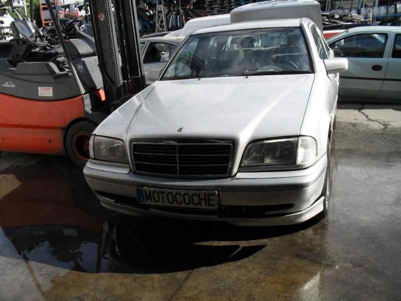 mercedes-benz clase c (w202) berlina del año 1999