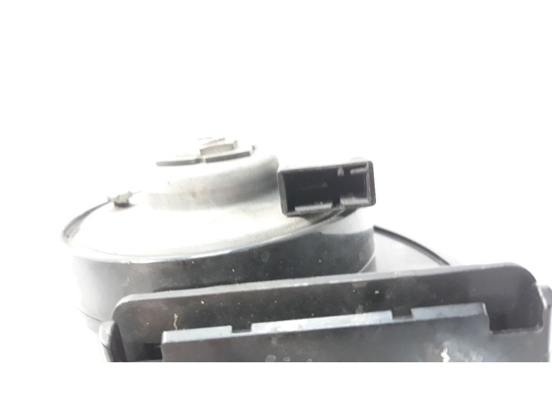 Recambio de claxon para lexus rx 3.5 v6 24v cat referencia OEM IAM 8651048190  