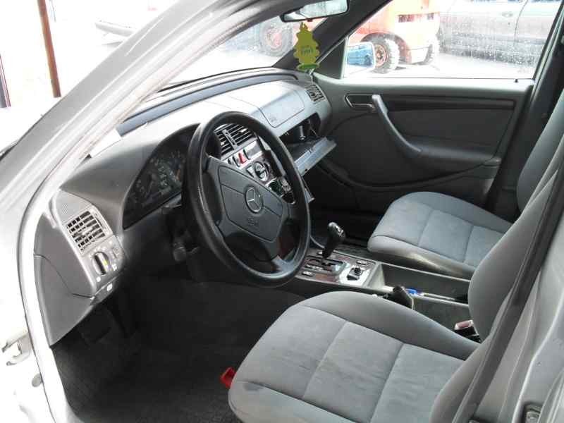 mercedes-benz clase c (w202) berlina del año 1999