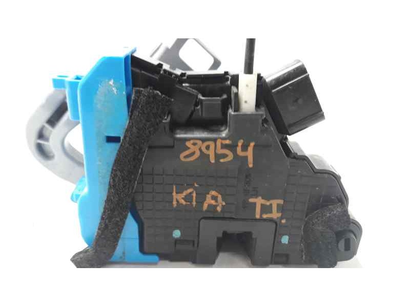 Recambio de cerradura puerta trasera izquierda para kia cee´d drive referencia OEM IAM 81410A2100  