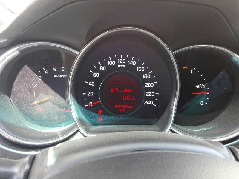 Recambio de cuadro instrumentos para kia cee´d drive referencia OEM IAM 94003A2323  