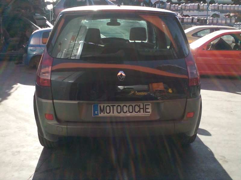 renault scenic ii del año 2004
