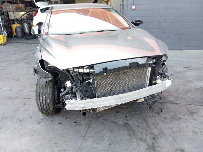 infiniti q30 del año 2016