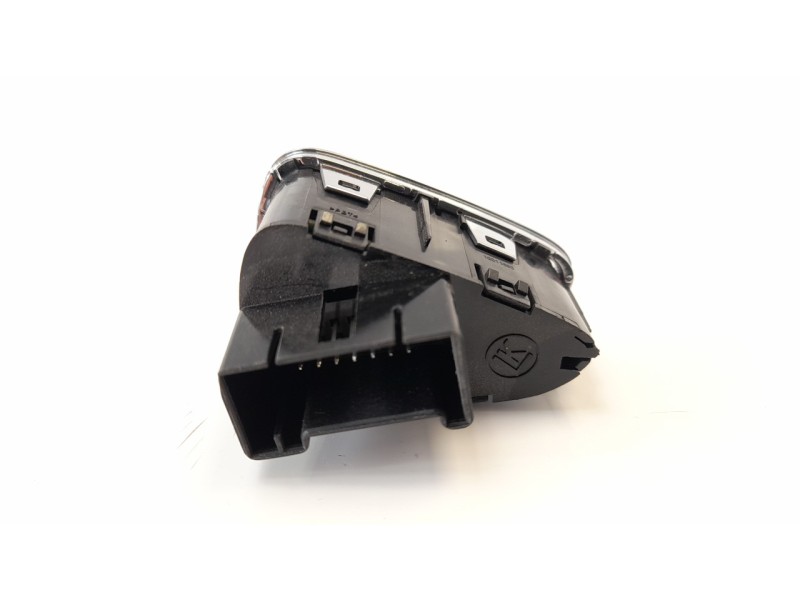 Recambio de interruptor para opel corsa e 1.3 16v cdti referencia OEM IAM 39031631  