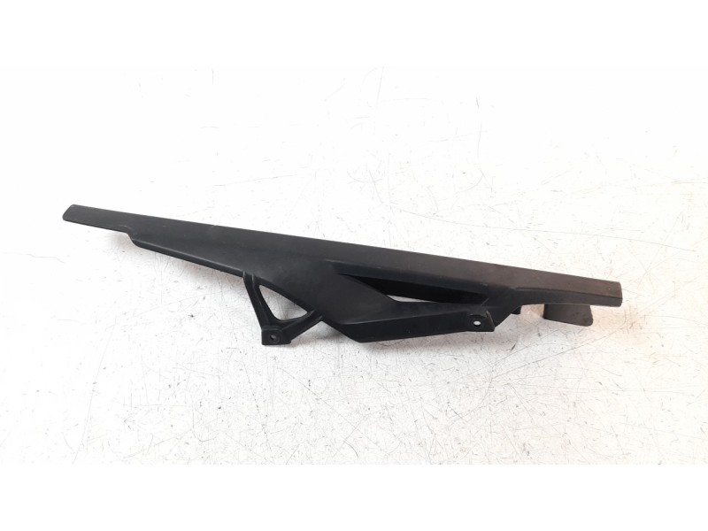 Recambio de moldura para bmw f 800 r 800 r referencia OEM IAM 46637718123  