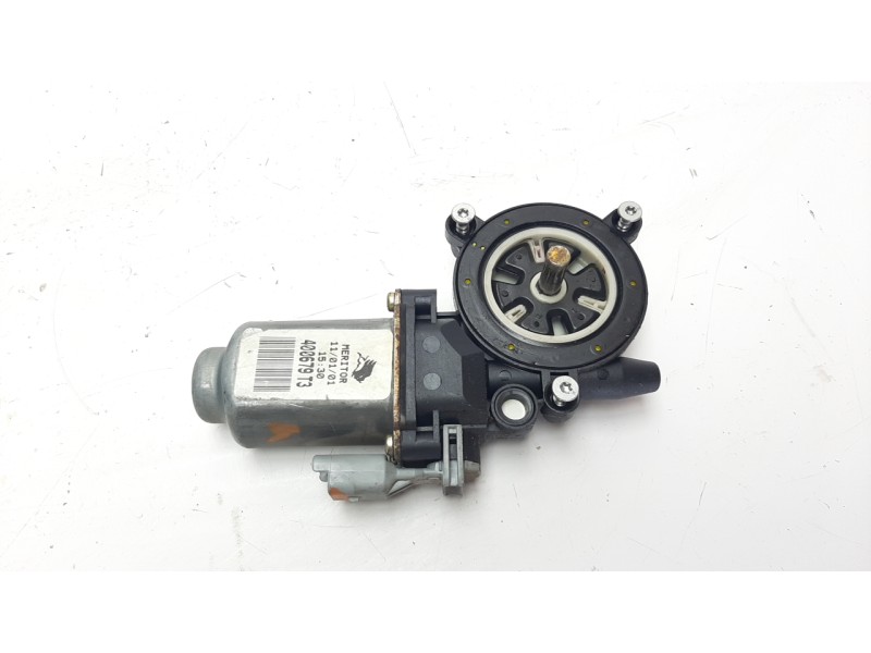 Recambio de motor elevalunas delantero derecho para citroen xsara berlina 2.0 hdi cat (rhy / dw10td) referencia OEM IAM 100679T3