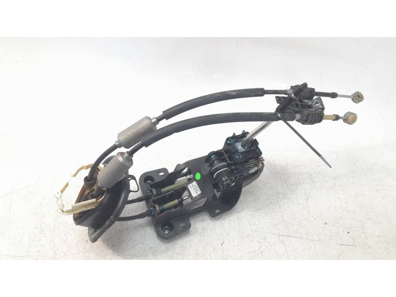 Recambio de palanca cambio para opel corsa f 1.2 referencia OEM IAM 9824124780  