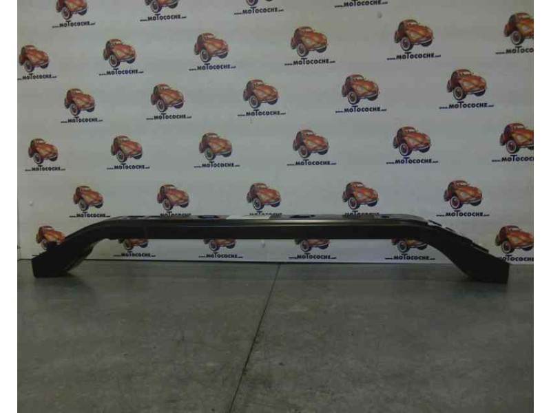 Recambio de travesaño inferior para fiat punto berlina (188) referencia OEM IAM 51704754  FT1333204