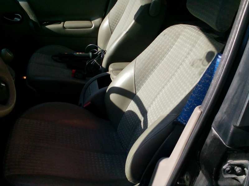 renault scenic ii del año 2004