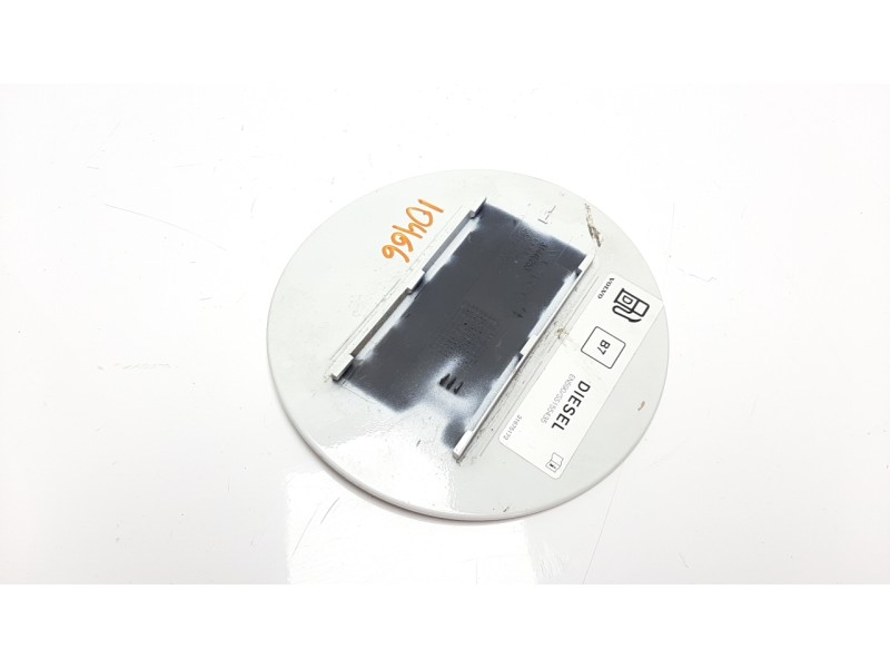 Recambio de tapa exterior combustible para volvo v40 2.0 diesel cat referencia OEM IAM 31675172  
