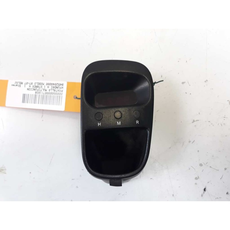 Recambio de pantalla multifuncion para hyundai h 1 starex h 1 starex td referencia OEM IAM 945204A000  