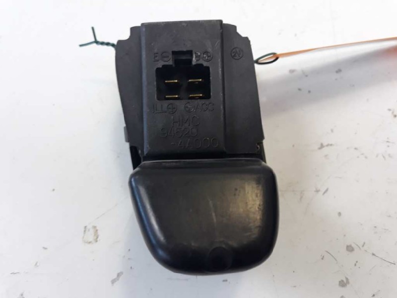 Recambio de pantalla multifuncion para hyundai h 1 starex h 1 starex td referencia OEM IAM 945204A000  