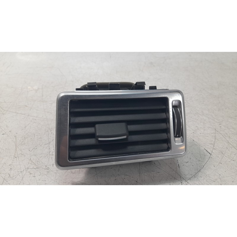 Recambio de aireador derecho para land rover discovery sport 2.0 td4 cat referencia OEM IAM FK72018B09AC  