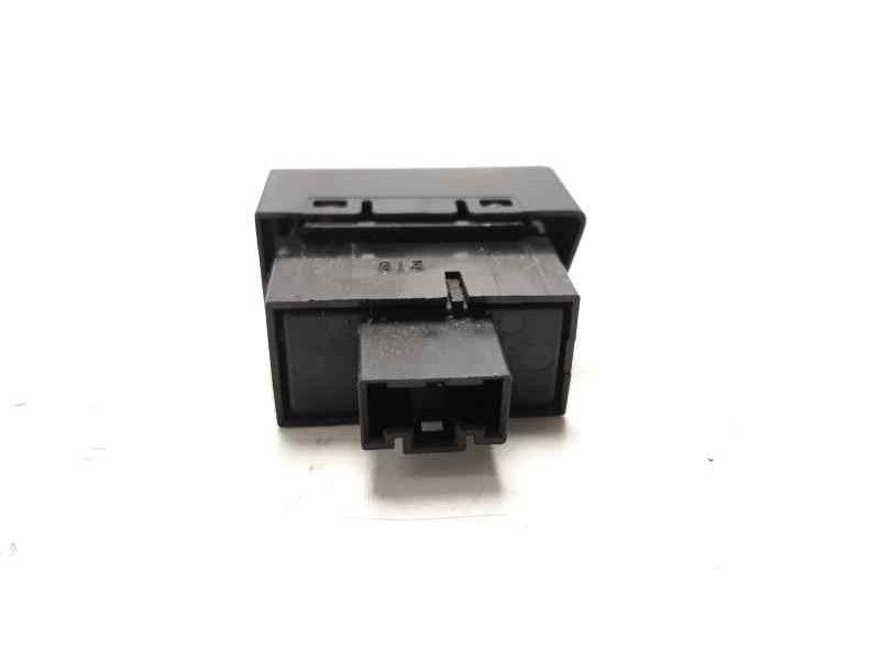 Recambio de interruptor para hyundai ix35 comfort 2wd referencia OEM IAM 937002S300  