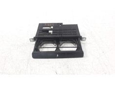 Recambio de cenicero para nissan terrano/terrano.ii (r20) 3.0 td cat referencia OEM IAM 684300X810   2