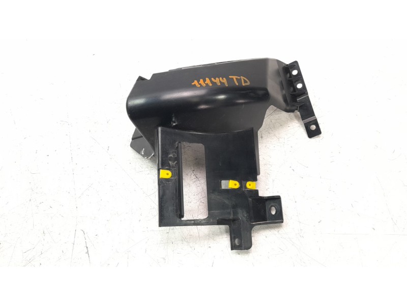 Recambio de soporte paragolpes trasero para land rover discovery sport 2.0 td4 cat referencia OEM IAM FK7217E800A  