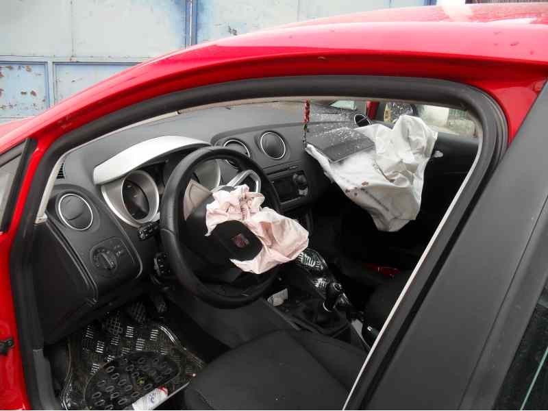 seat ibiza (6j5) del año 2008