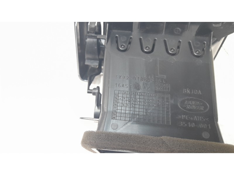 Recambio de aireador izquierdo para land rover discovery sport 2.0 td4 cat referencia OEM IAM FK72018B08AC  