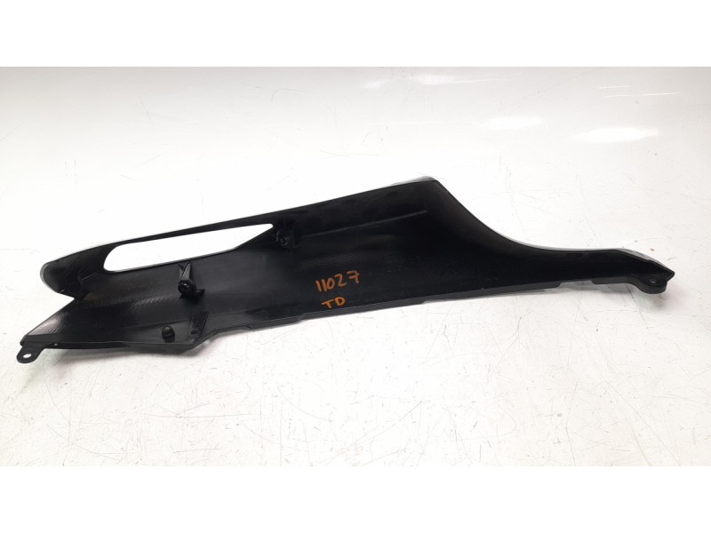 Recambio de moldura para kawasaki zzr 1400 referencia OEM IAM 360400034  
