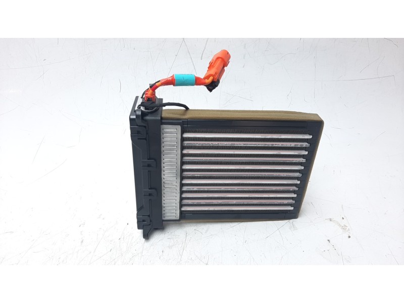 Recambio de radiador calefaccion / aire acondicionado para hyundai kona referencia OEM IAM M1205JA5000  