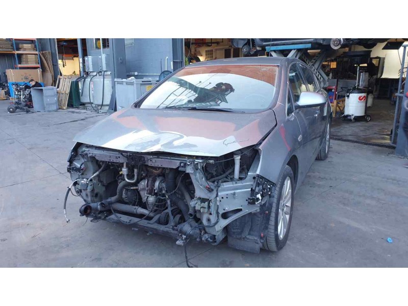 opel astra j lim. del año 2013