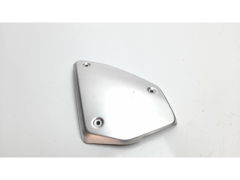 Recambio de moldura para honda cb 1000 r cb 1000r referencia OEM IAM 83700MKJD00  
