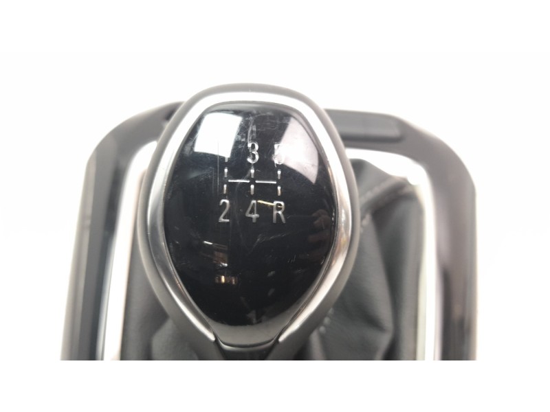 Recambio de pomo palanca cambio para opel corsa f 1.2 referencia OEM IAM 98298160YX  
