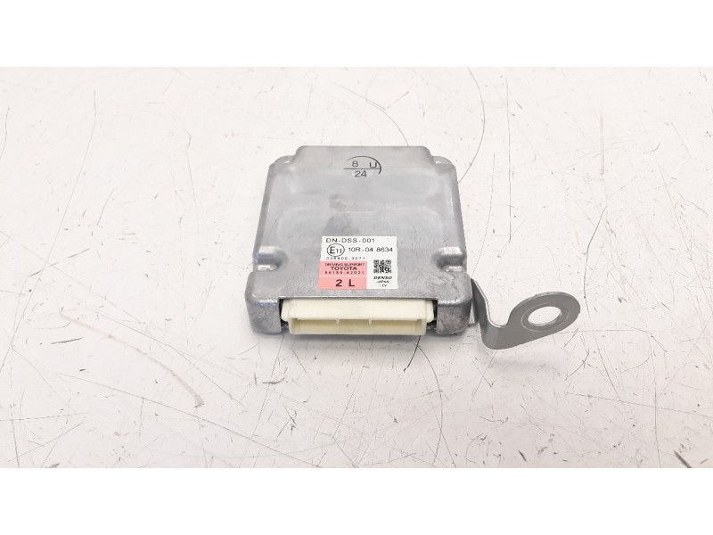 Recambio de modulo electronico para toyota rav 4 referencia OEM IAM 8815042021 368003071 