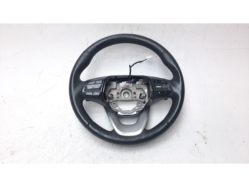 Recambio de volante para hyundai kona referencia OEM IAM 56110K4460TRY  