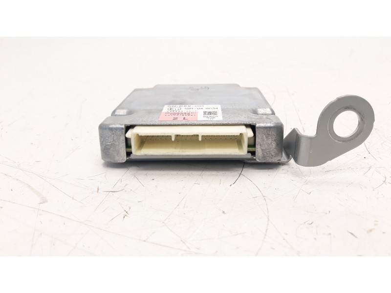 Recambio de modulo electronico para toyota rav 4 referencia OEM IAM 8815042021 368003071 