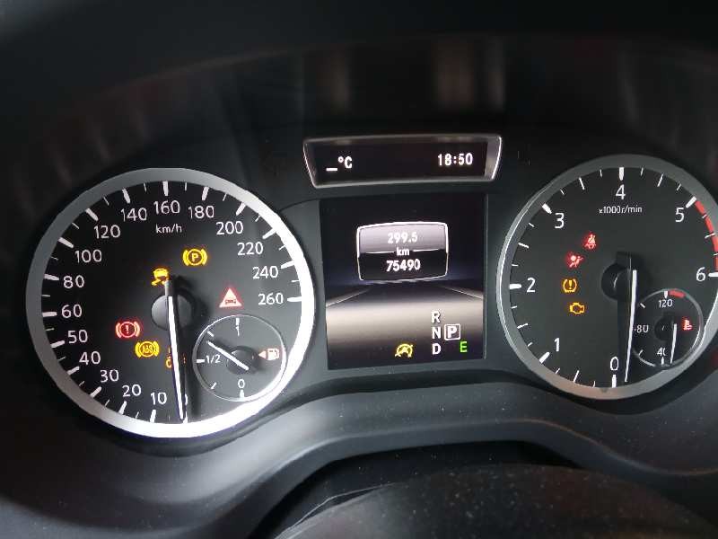 infiniti q30 del año 2016