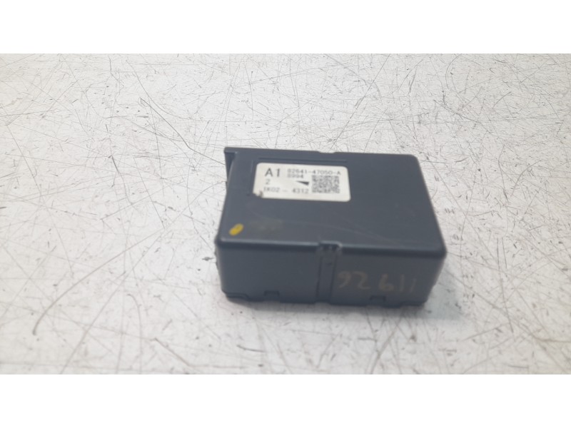 Recambio de rele para toyota corolla (e21) hybrid style referencia OEM IAM 8264147050A  