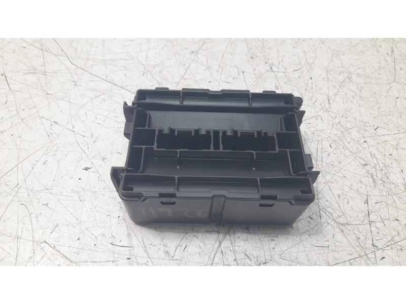 Recambio de rele para toyota corolla (e21) hybrid style referencia OEM IAM 8264147050A  