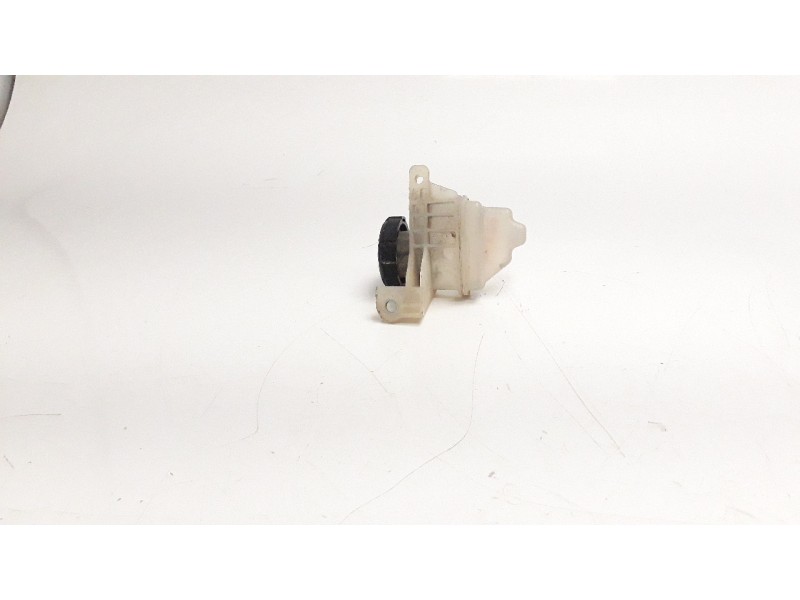 Recambio de deposito servo para kia niro referencia OEM IAM 410662B103  